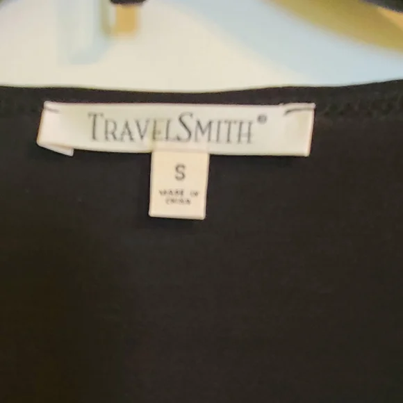 TravelSmith top, black,  wrap front , gold metal clasp S - Picture 2 of 7